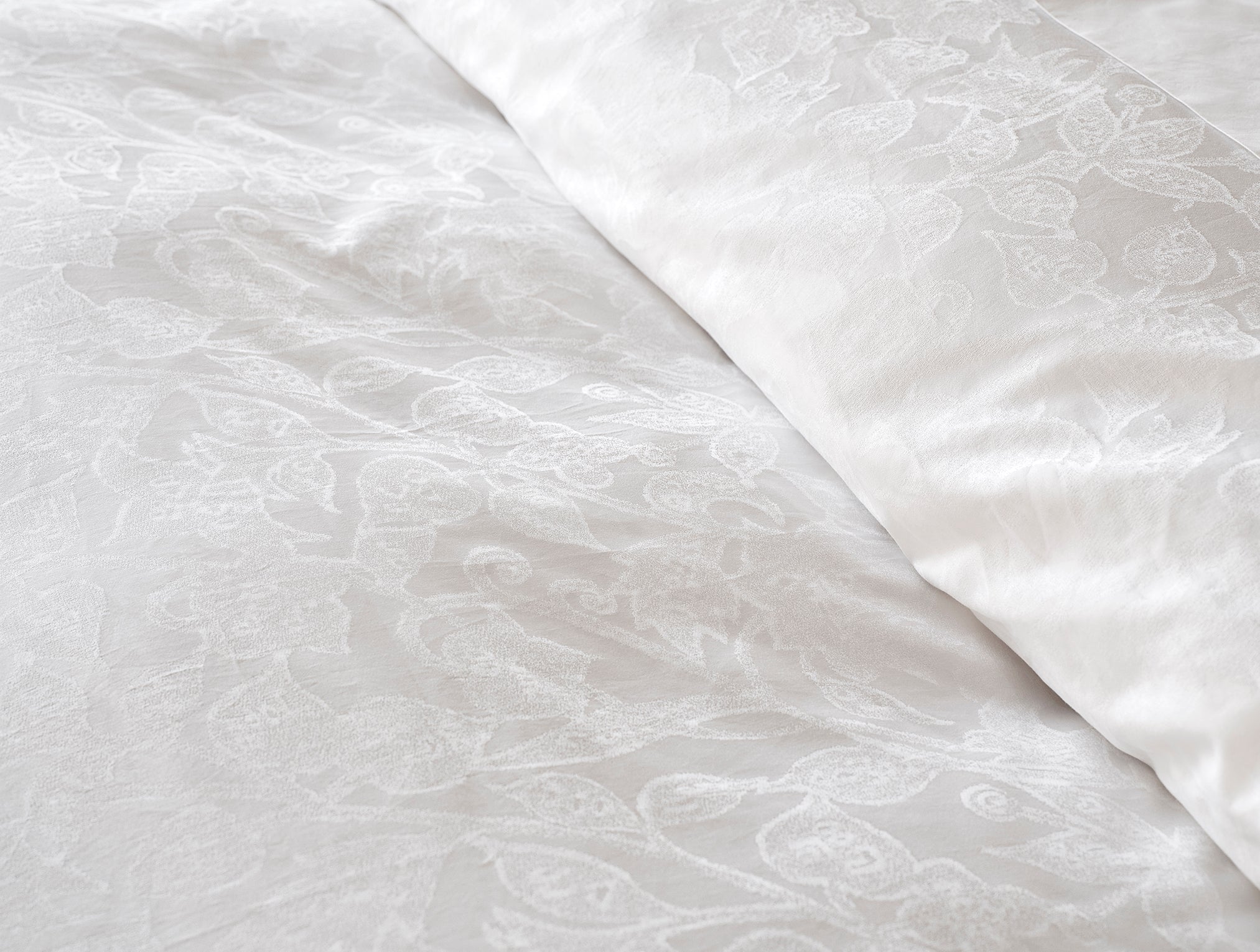 Alpine White Jacquard Organic Percale Duvet Cover - Image 6